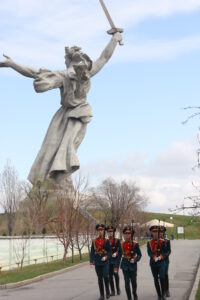 img 7936 200x300 - 9 апреля состоялась коммерческая экскурсионная поездка на электропоезде по маршруту Саратов – Волгоград.
